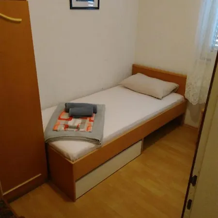 Ukic Apartman *